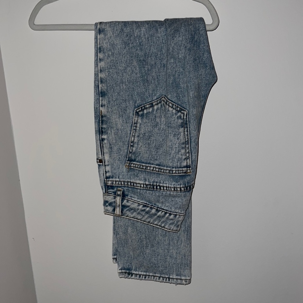 MOM JEANS